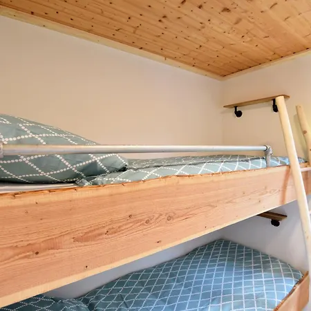 Chalet Tasteful With Veranda In The Veluwe Garderen