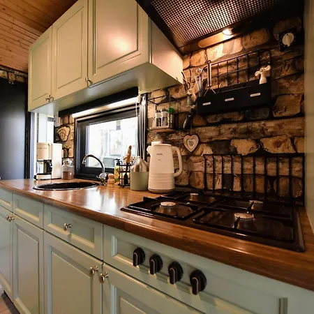 With Balcony In Veluwe Chalet *