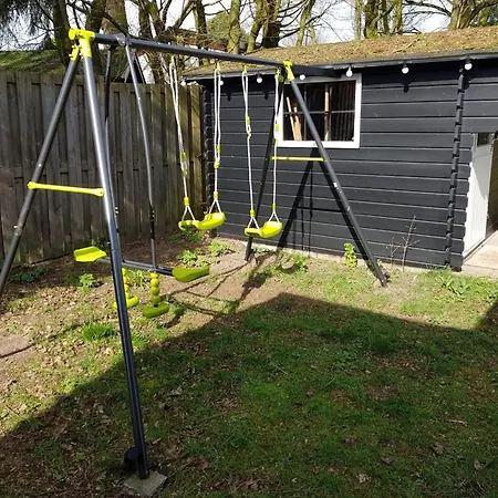 Σαλέ With Balcony In Veluwe Garderen