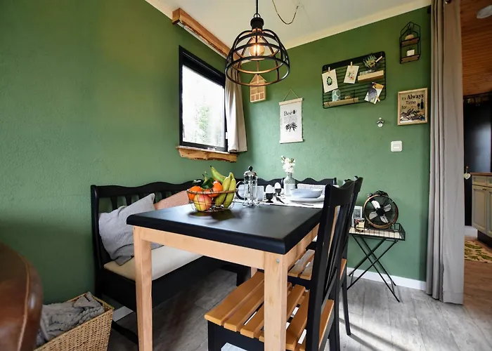 Chalet With Balcony In Veluwe Garderen