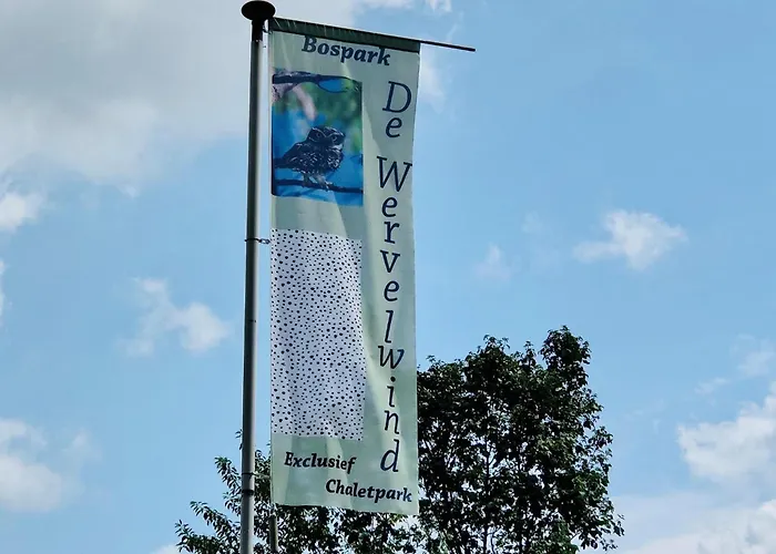 With Balcony In Veluwe Chalet Garderen