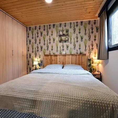 With Balcony In Veluwe * Garderen