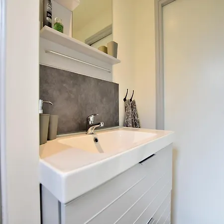 With Balcony In Veluwe Chalet *