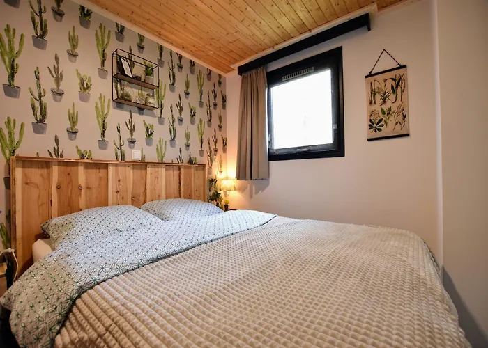 With Balcony In Veluwe *