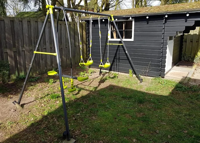 Dağ evi With Balcony In Veluwe Garderen