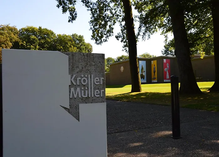 With Balcony In Veluwe Dağ evi